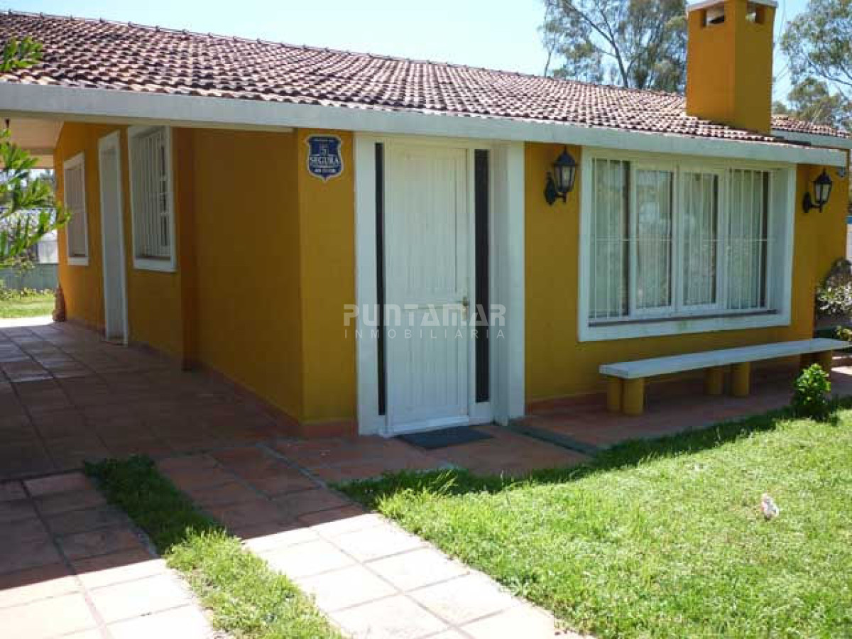 Casa ID.210754 - CASA EN ALQUILER ANUAL EN LA BARRA, EL TESORO 3 DORMITORIOS 2 BAÑOS