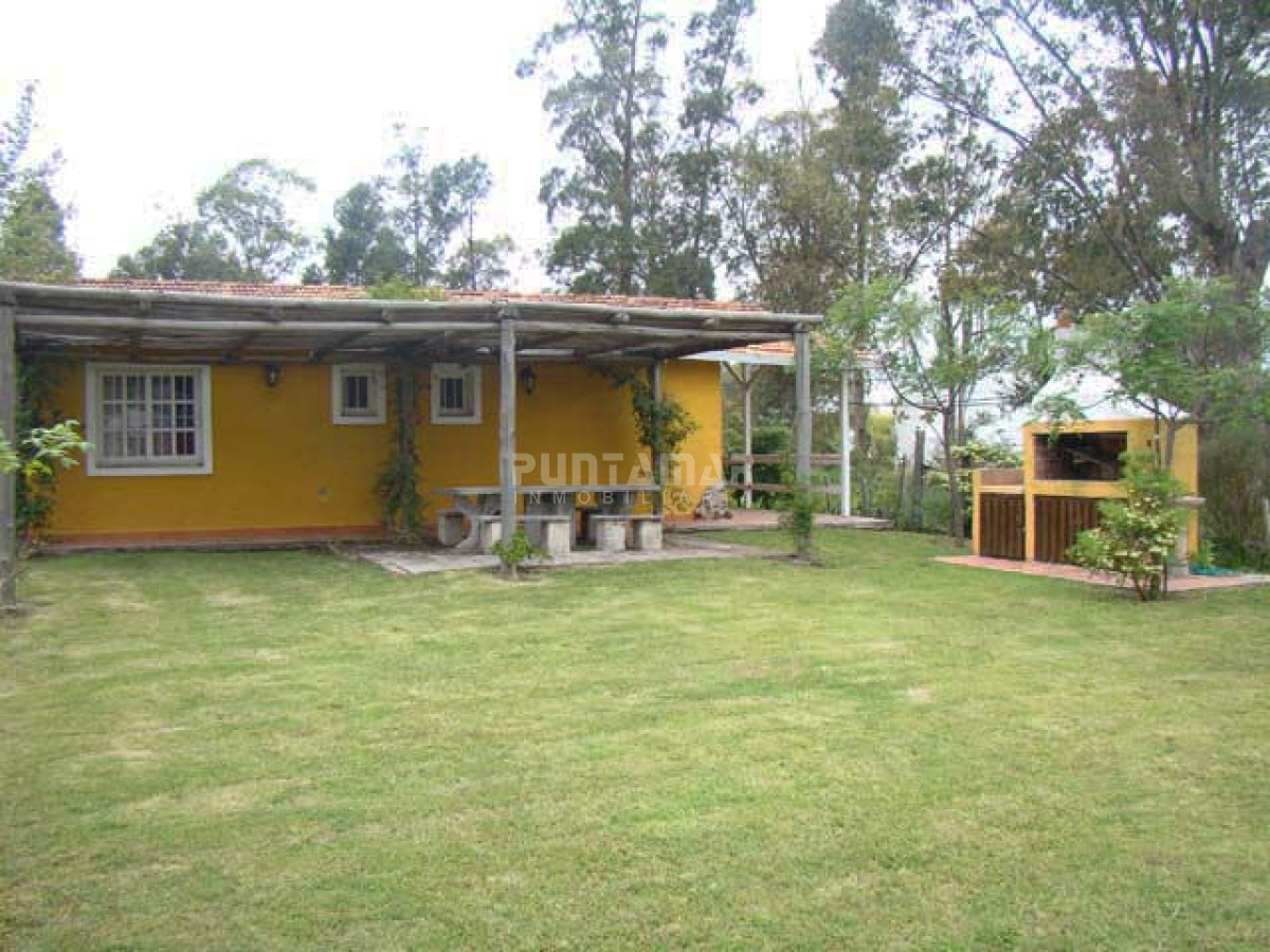 Casa ID.210754 - CASA EN ALQUILER ANUAL EN LA BARRA, EL TESORO 3 DORMITORIOS 2 BAÑOS