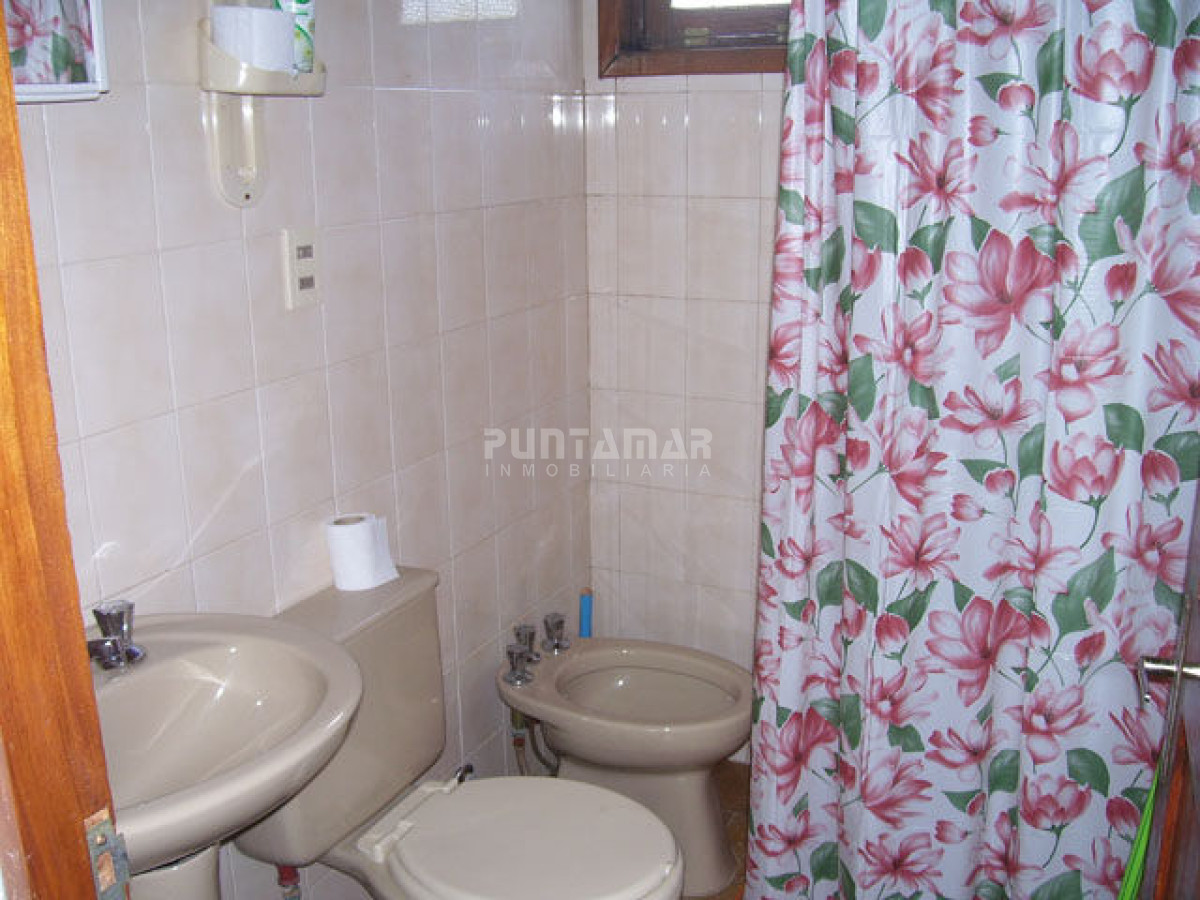 Casa ID.210754 - CASA EN ALQUILER ANUAL EN LA BARRA, EL TESORO 3 DORMITORIOS 2 BAÑOS