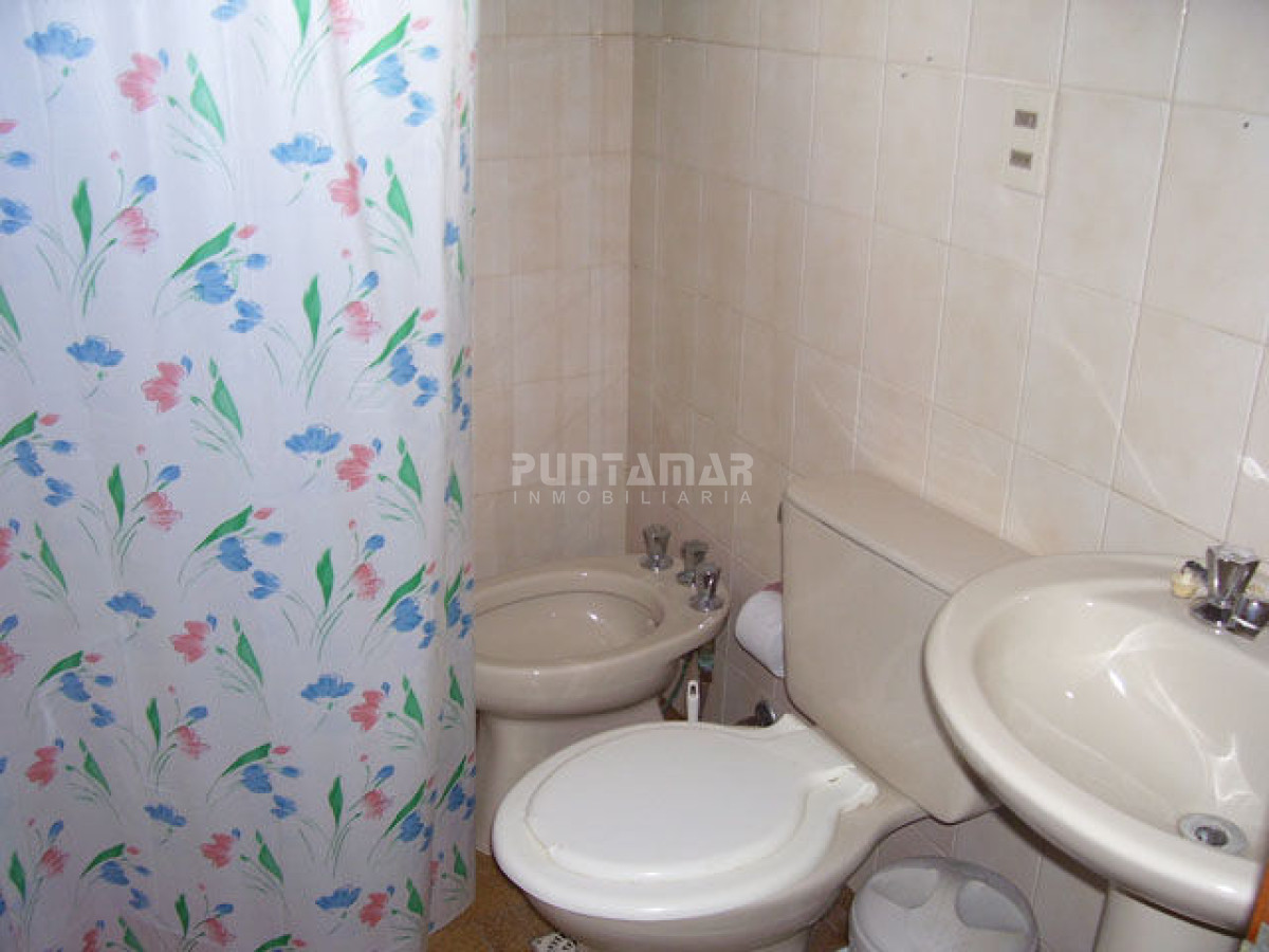 Casa ID.210754 - CASA EN ALQUILER ANUAL EN LA BARRA, EL TESORO 3 DORMITORIOS 2 BAÑOS