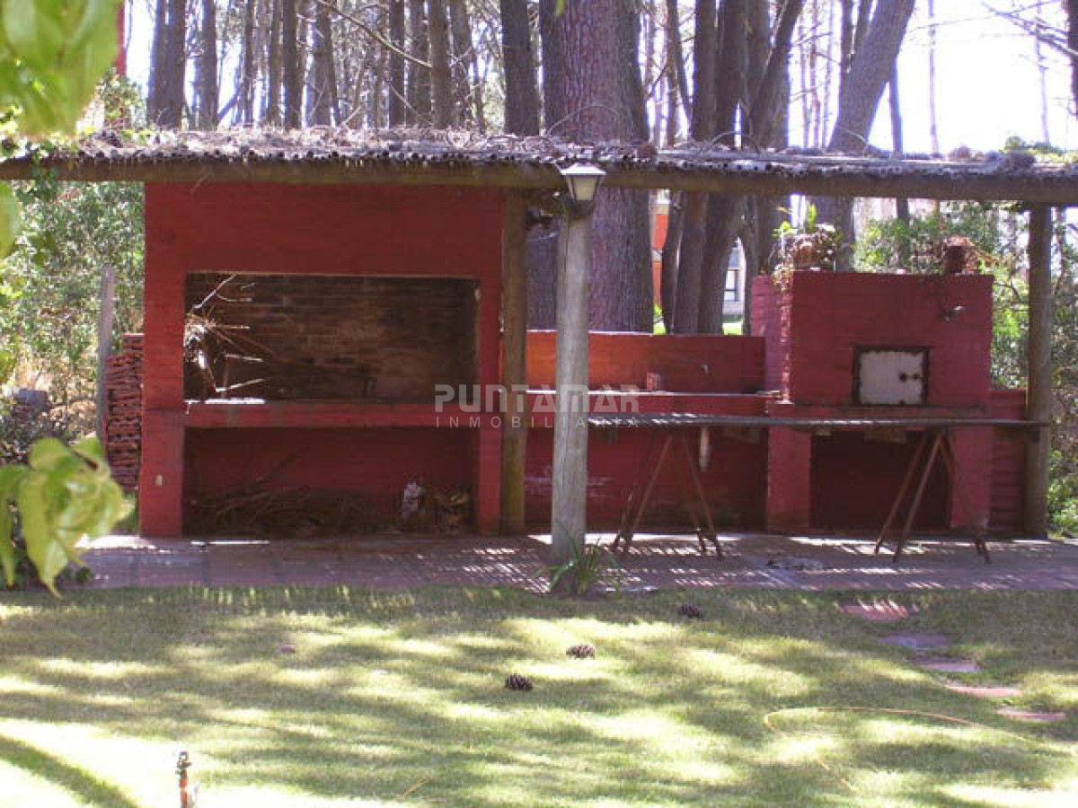 Casa ID.210774 - VENTA DE CASA EN MONTOYA CUATRO DORMITORIOS 