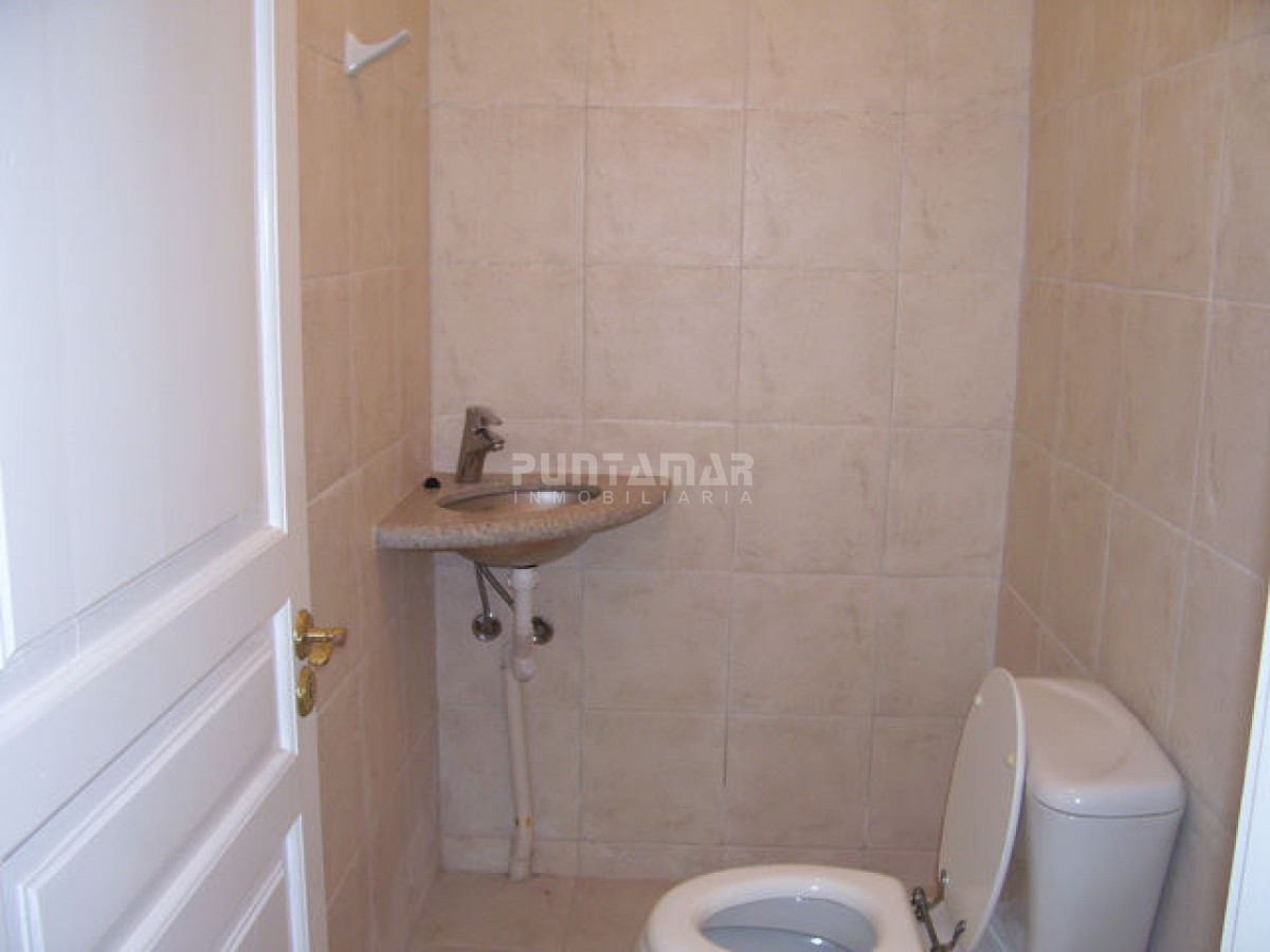 Casa ID.210799 - CASA EN ALQUILER EN LA BARRA DE 5 DORMITORIOS A METROS DE LA PLAYA