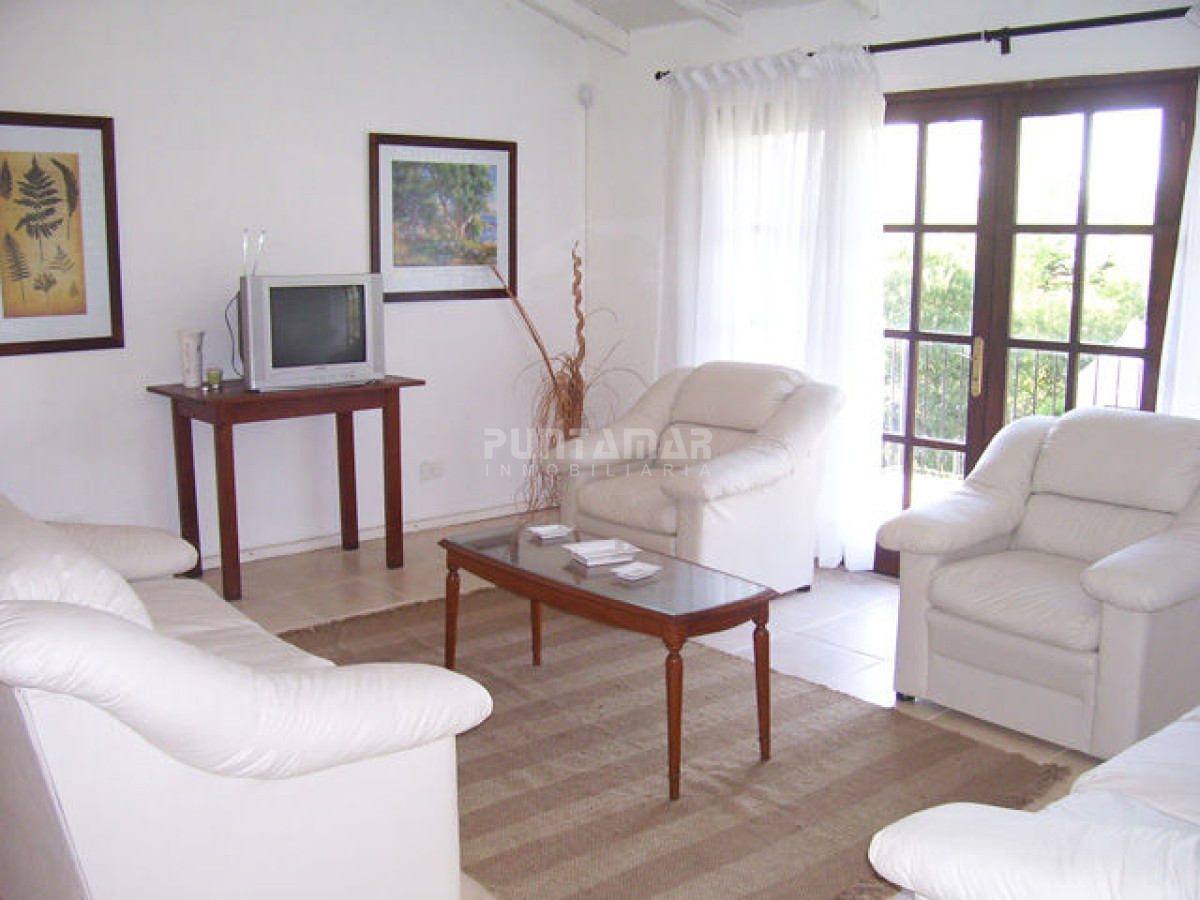 Casa ID.210799 - CASA EN ALQUILER EN LA BARRA DE 5 DORMITORIOS A METROS DE LA PLAYA