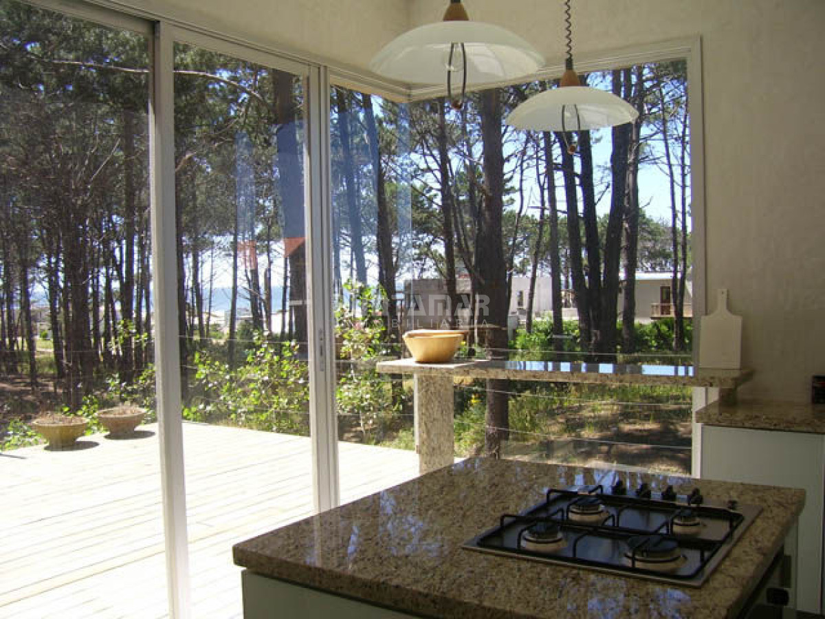 Casa ID.210811 - ALQUILER MODERNA CASA EN MONTOYA