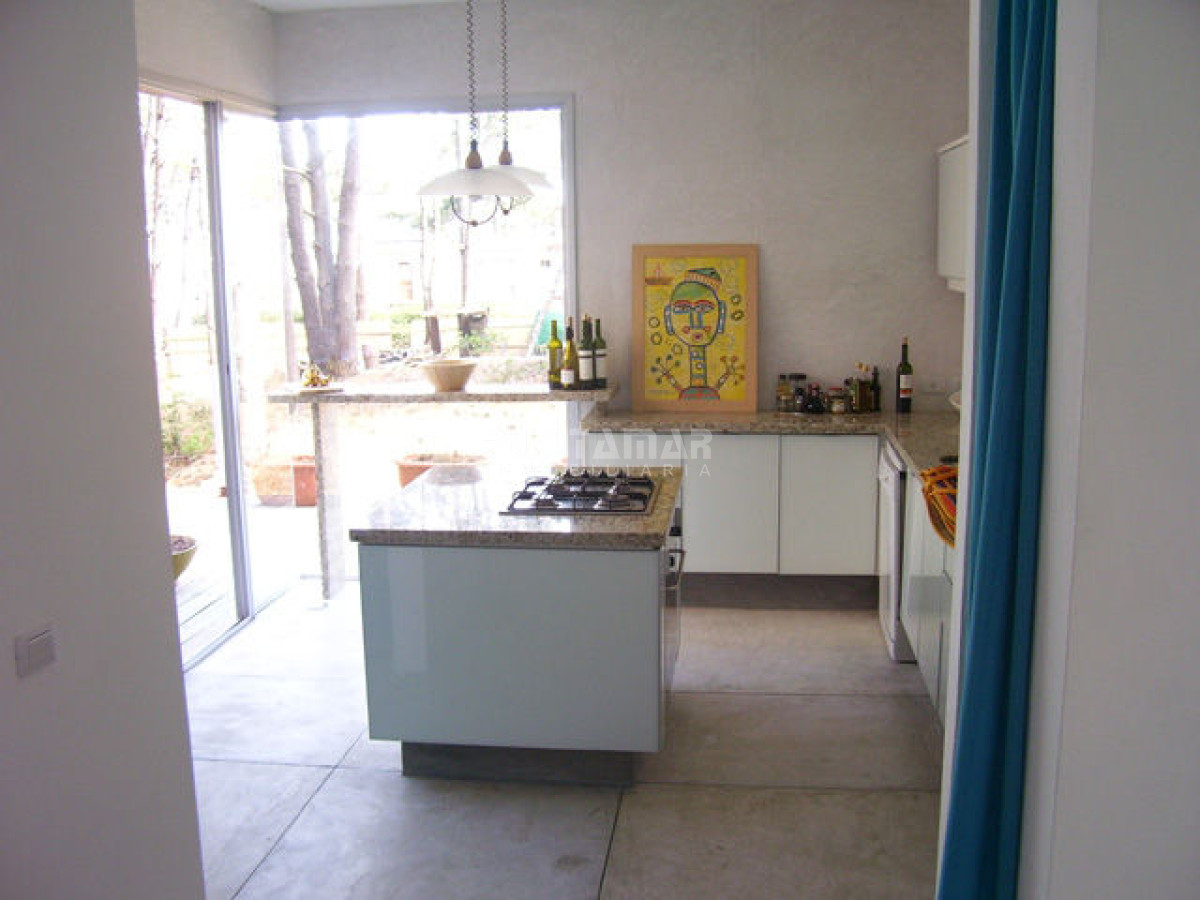Casa ID.210811 - ALQUILER MODERNA CASA EN MONTOYA