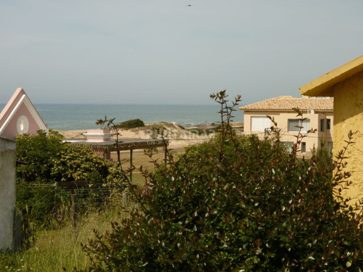 Casa ID.210813 - ALQUILER CASA EN MONTOYA FRENTE AL MAR