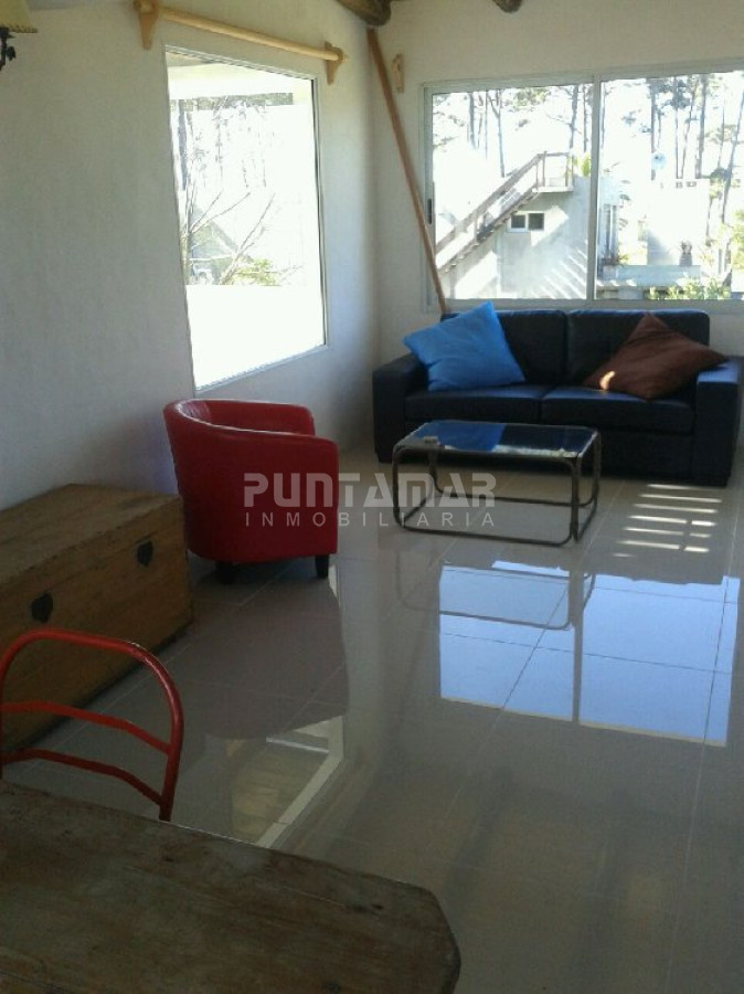 Casa ID.210842 - Casa de 5 dormitorios en alquiler en Montoya