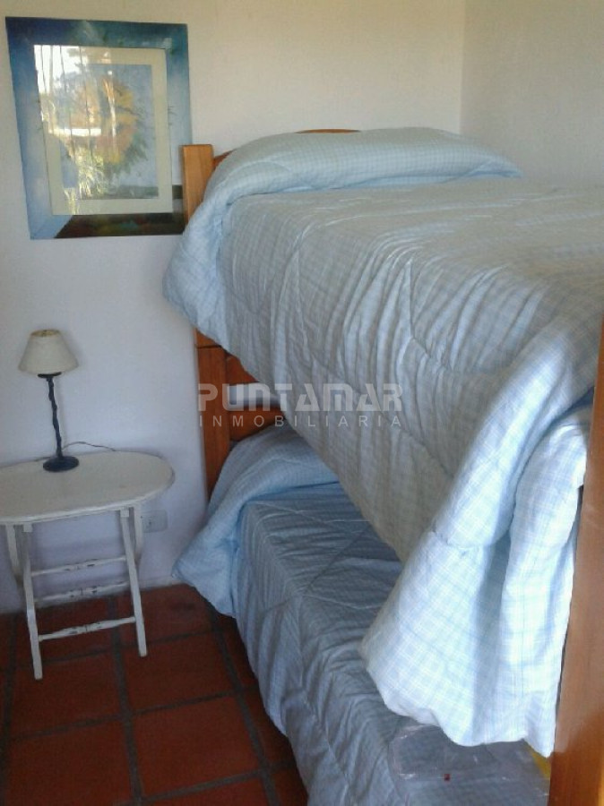 Casa ID.210842 - Casa de 5 dormitorios en alquiler en Montoya