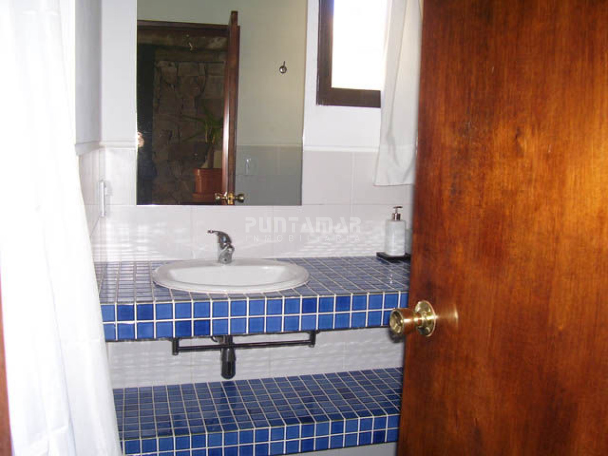 Casa ID.210846 - HERMOSA CASA DE 3 DORMITORIOS CON PISCINA EN MONTOYA 