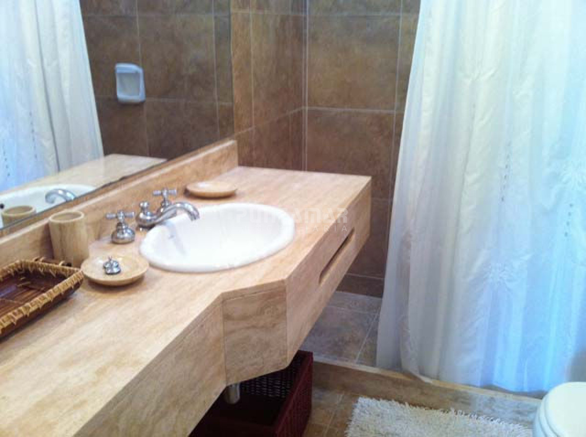 Casa ID.210854 - CASA EN LA BARRA, 4 DORMITORIOS, 3 BAÑOS, CERCA DEL MAR