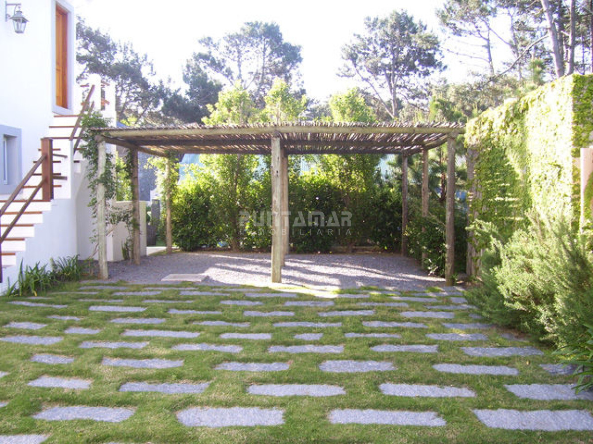 Casa ID.210863 - ESPECTACULAR CASA CON PISCINA Y JACUZZI EN MONTOYA 