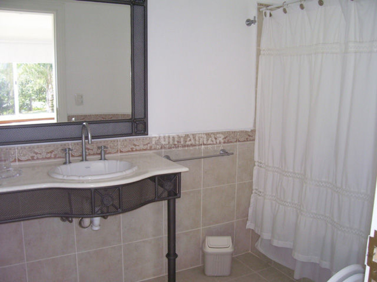 Casa ID.210863 - ESPECTACULAR CASA CON PISCINA Y JACUZZI EN MONTOYA 