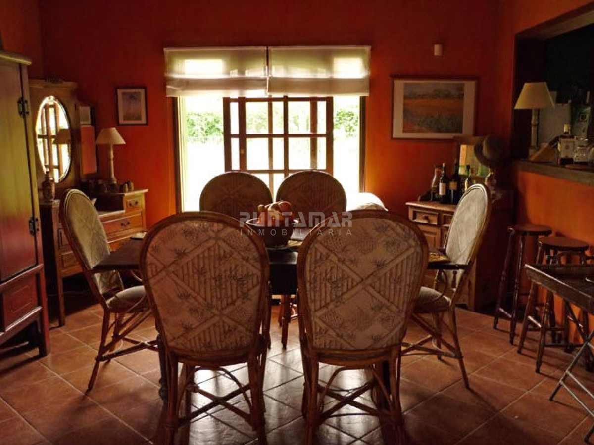 Casa ID.210897 - VENTA  DE CASA EN MOTOYA DE 3 DORMITORIOS  EN MONTOYA