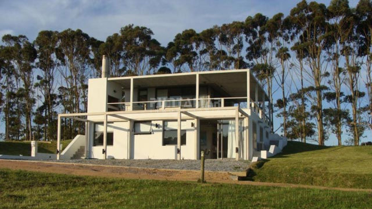 Casa ID.210899 - Casa en San Vicente, 3 dormitorios *