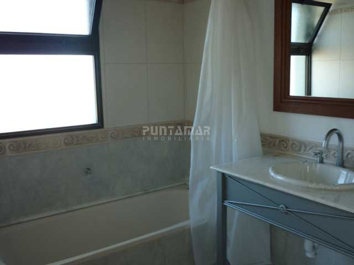 Casa ID.210907 - Casa ubicada a pocos metros de El atajo de La Barra cerca de Montoya