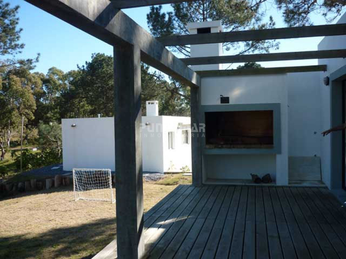 Casa ID.210907 - Casa ubicada a pocos metros de El atajo de La Barra cerca de Montoya