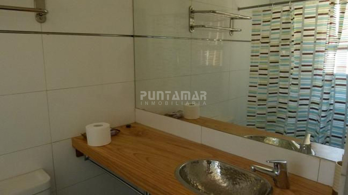 Casa ID.210921 - CASA DE 3 DORMITORIOS EN MANANTIALES 