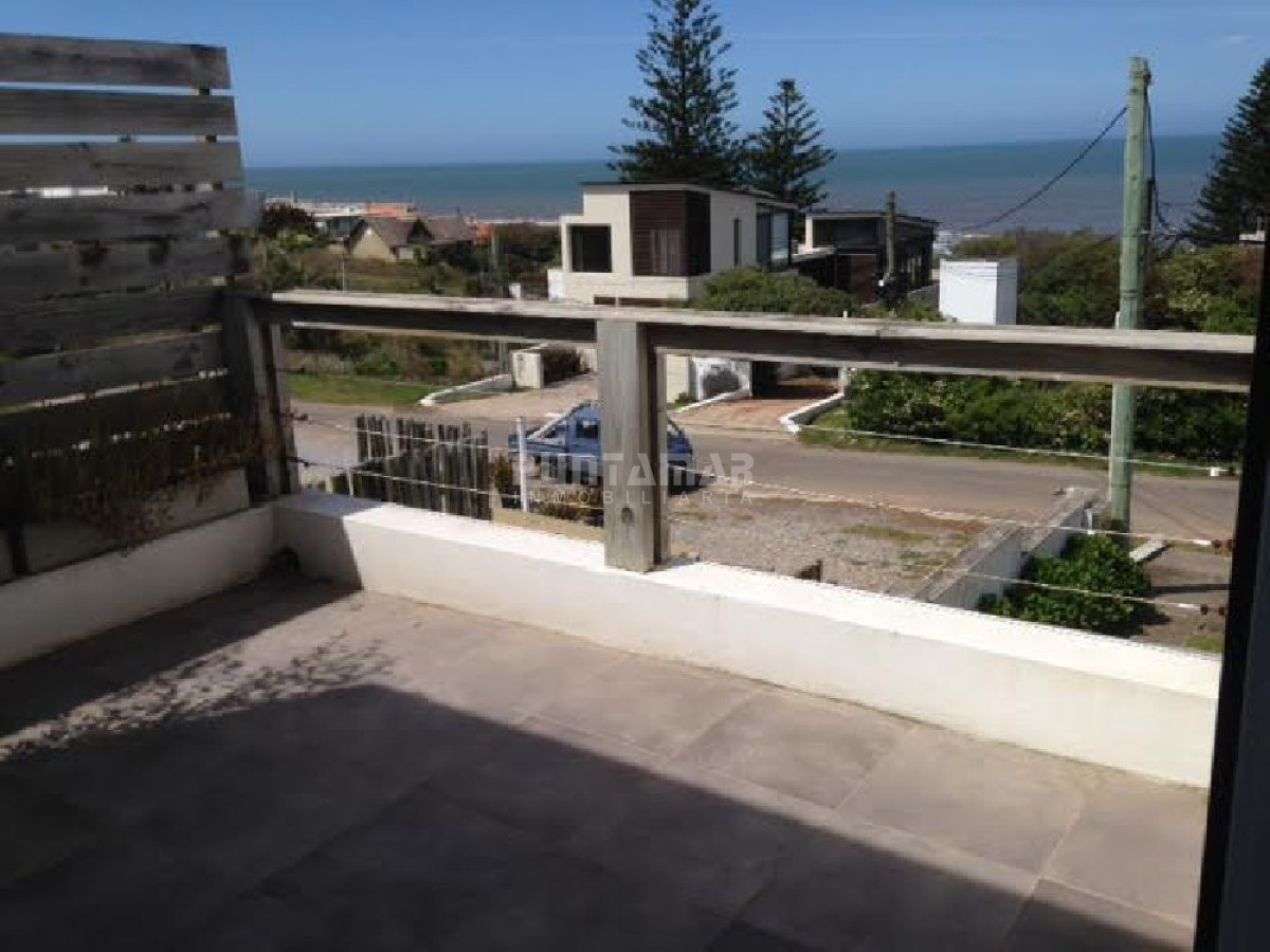Casa ID.210933 - Casa en alquiler en La Barra, 4 dormitorios, piscina