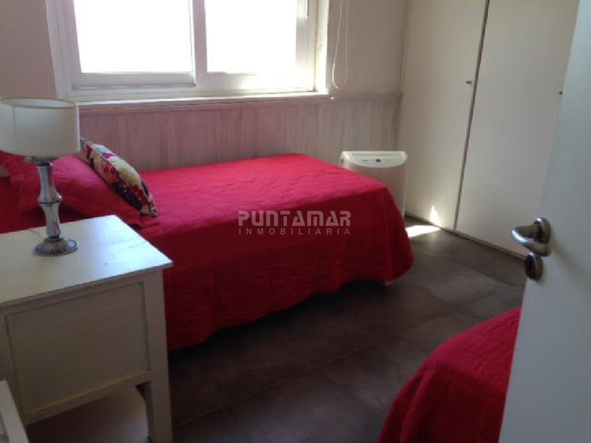 Casa ID.210933 - Casa en alquiler en La Barra, 4 dormitorios, piscina