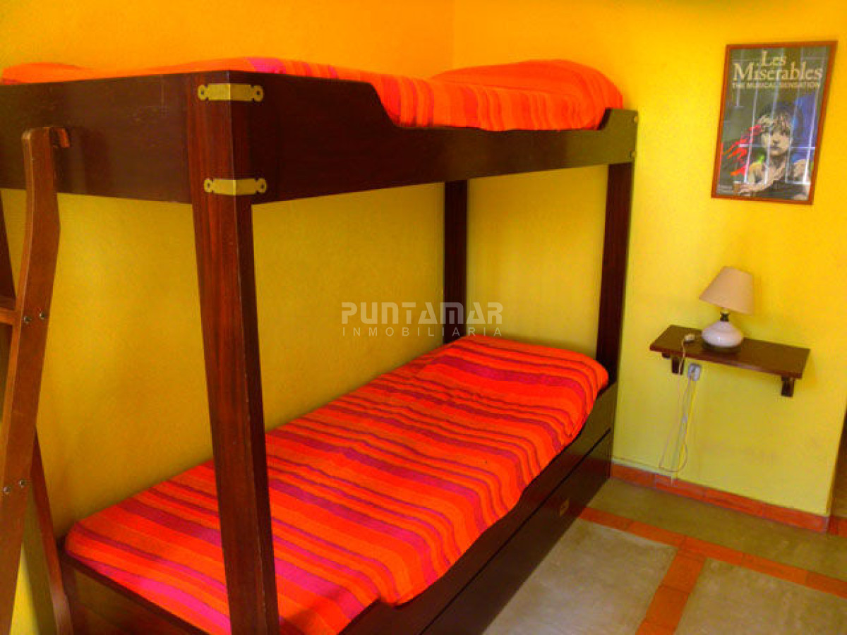 Casa ID.210966 - MONTOYA A 3 CUADRAS DEL MAR Y UNA DEL MANTRA