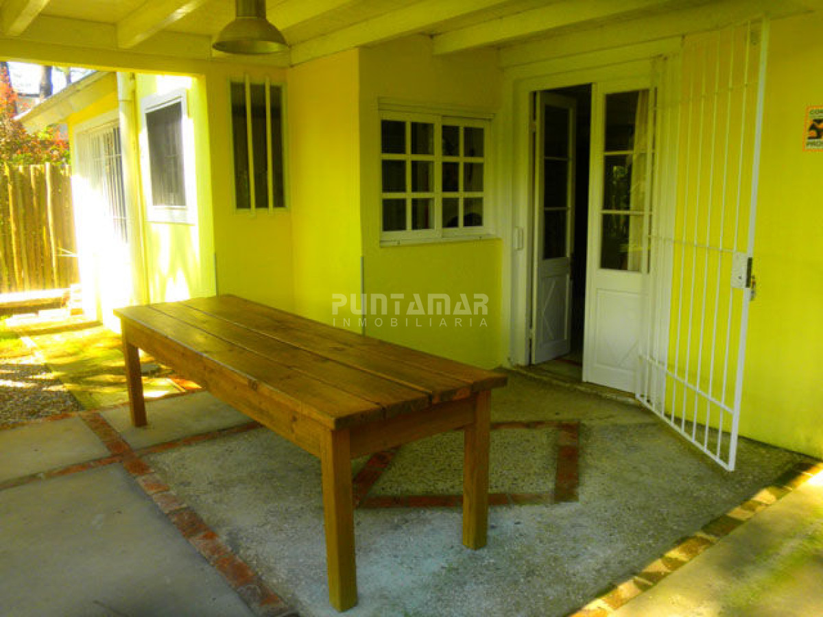 Casa ID.210966 - MONTOYA A 3 CUADRAS DEL MAR Y UNA DEL MANTRA