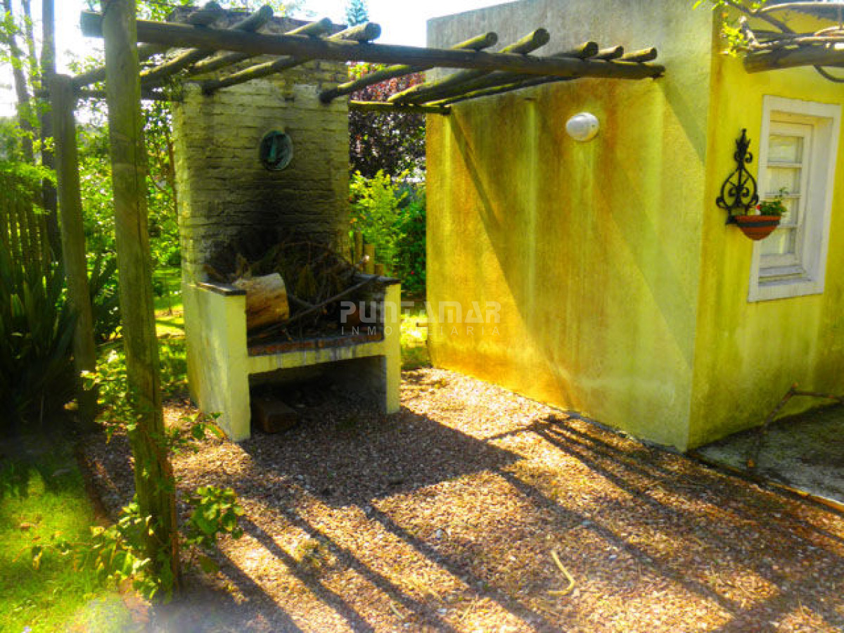 Casa ID.210966 - MONTOYA A 3 CUADRAS DEL MAR Y UNA DEL MANTRA