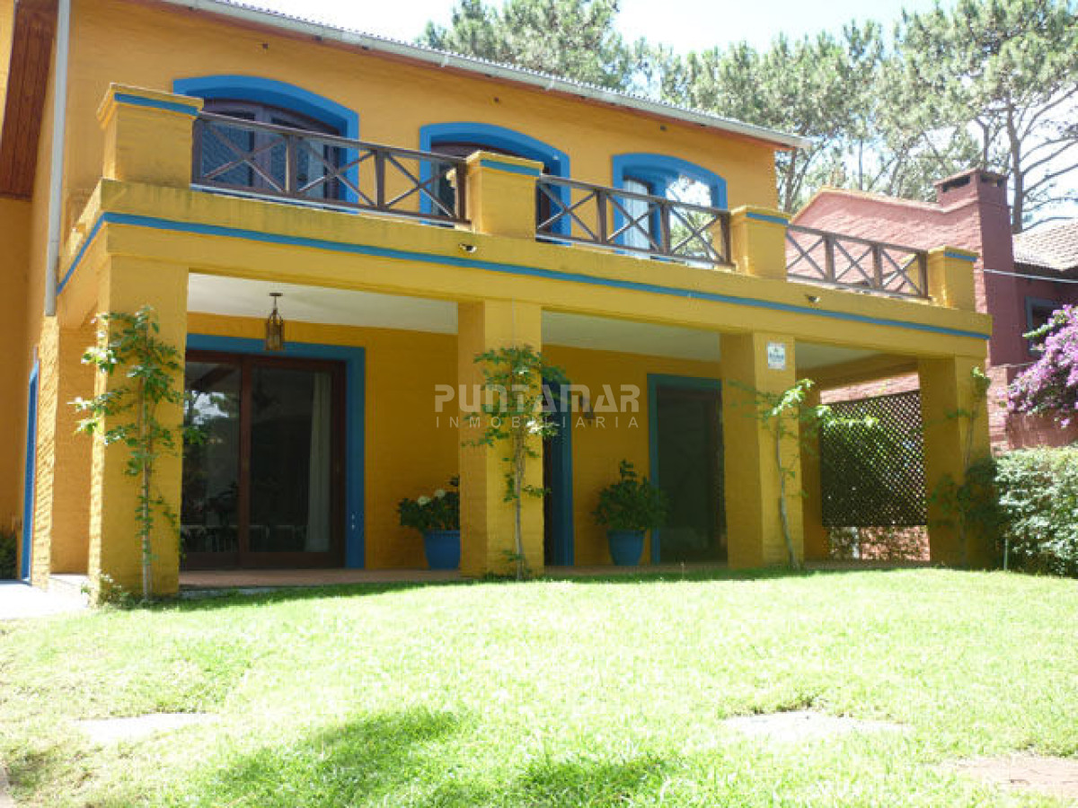 Casa ID.210973 - Casa en alquiler en Montoya, La Barra