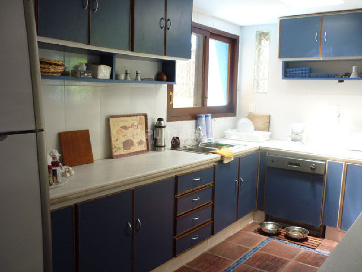 Casa ID.210973 - Casa en alquiler en Montoya, La Barra