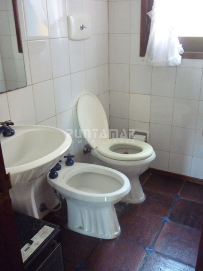 Casa ID.210973 - Casa en alquiler en Montoya, La Barra
