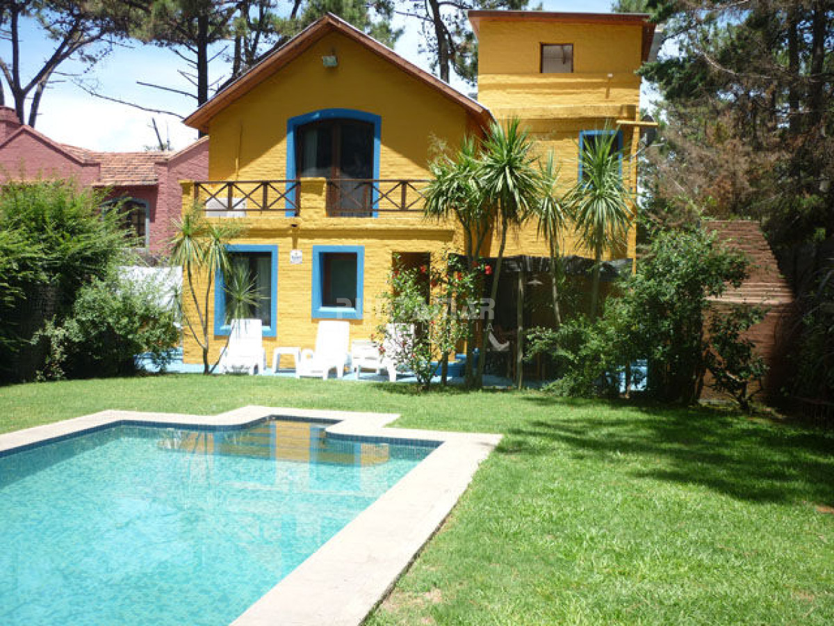 Casa ID.210973 - Casa en alquiler en Montoya, La Barra