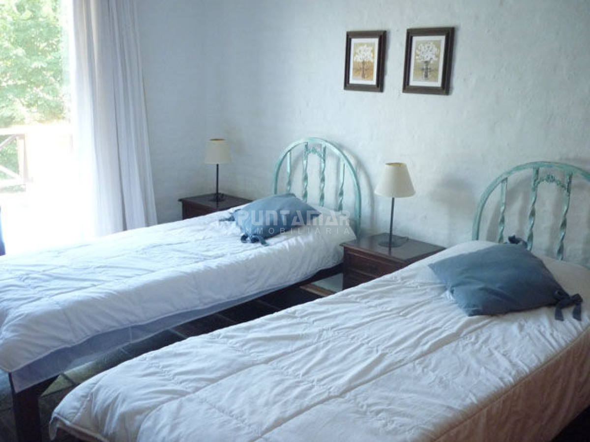 Casa ID.210973 - Casa en alquiler en Montoya, La Barra