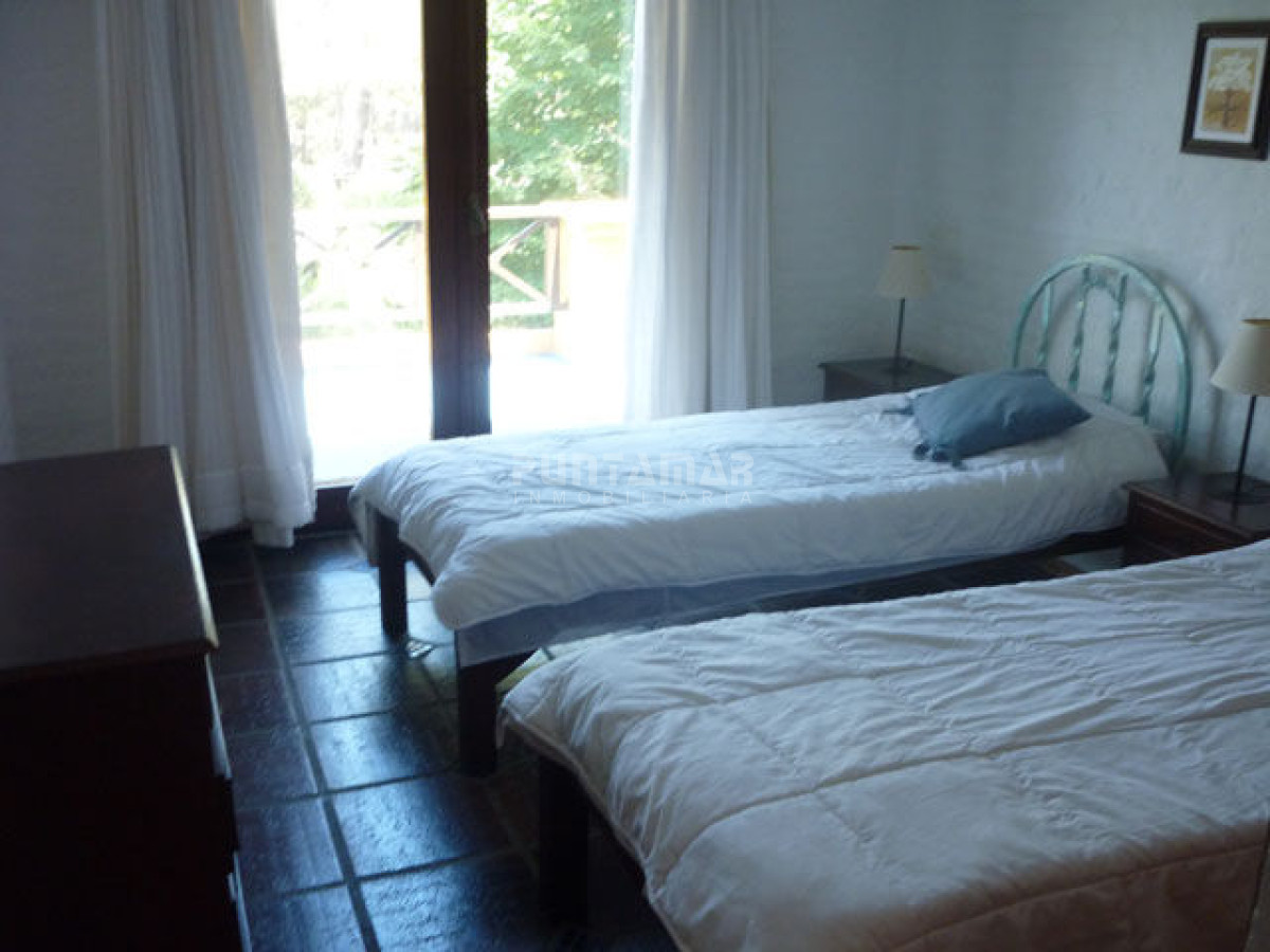 Casa ID.210973 - Casa en alquiler en Montoya, La Barra