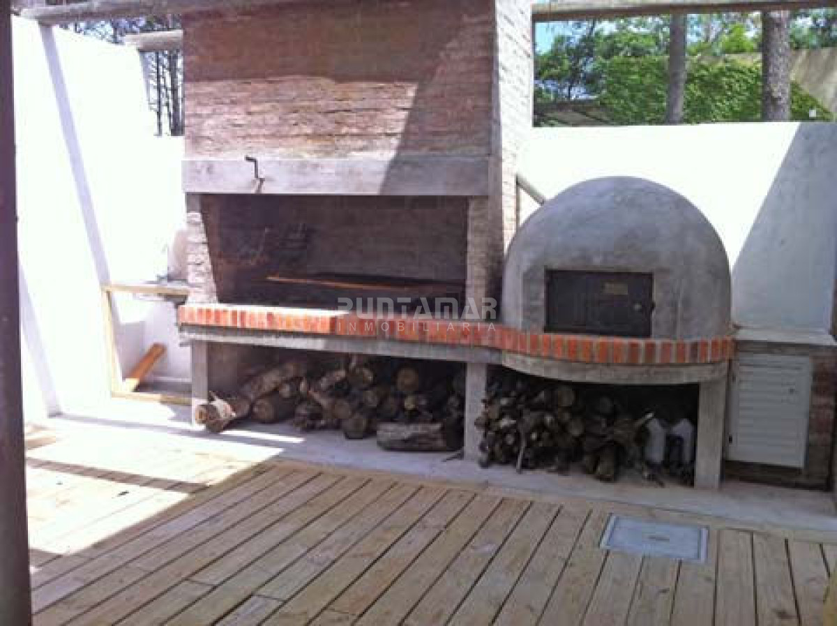 Casa ID.210979 - Casa de 4 dormitorios en Montoya, La Barra