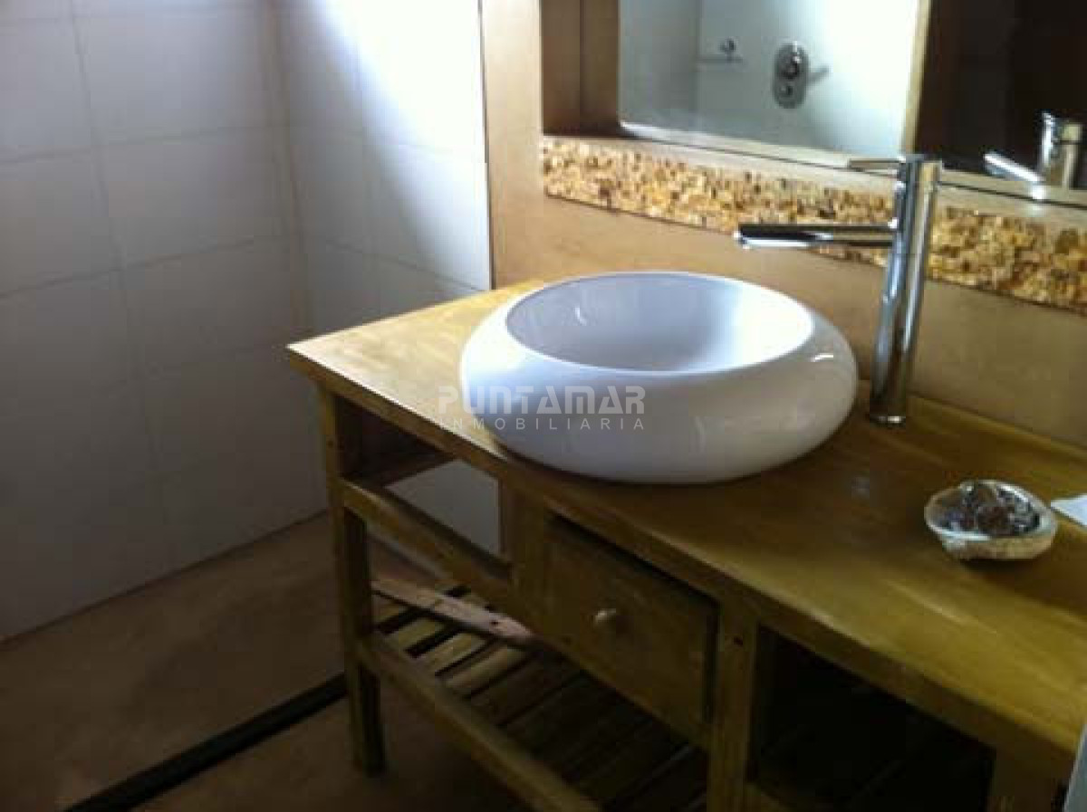 Casa ID.210979 - Casa de 4 dormitorios en Montoya, La Barra