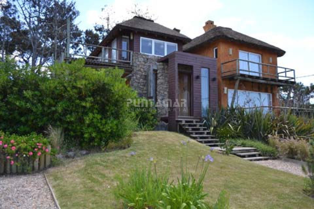 Casa ID.210988 - Casa en venta Montoya, vista al mar, piscina