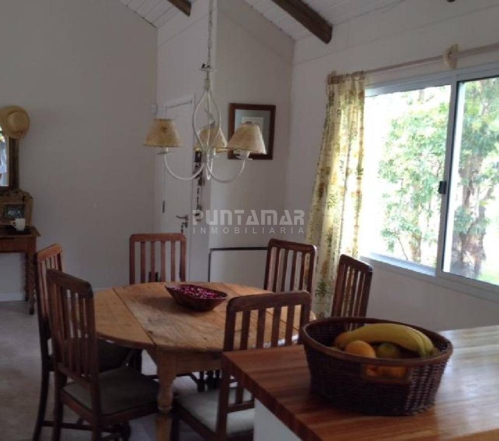 Casa ID.211041 - ALQUILER MUY LINDA CASA EN LA BARRA 3 DORMITORIOS 2 BAÑOS 