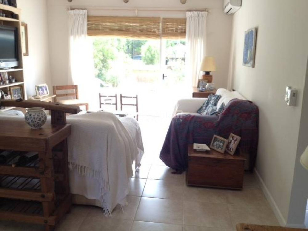 Casa ID.211041 - ALQUILER MUY LINDA CASA EN LA BARRA 3 DORMITORIOS 2 BAÑOS 