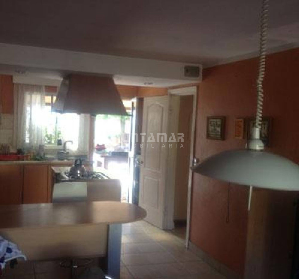 Casa ID.211045 - Casa en Pinares, 3 dormitorios *