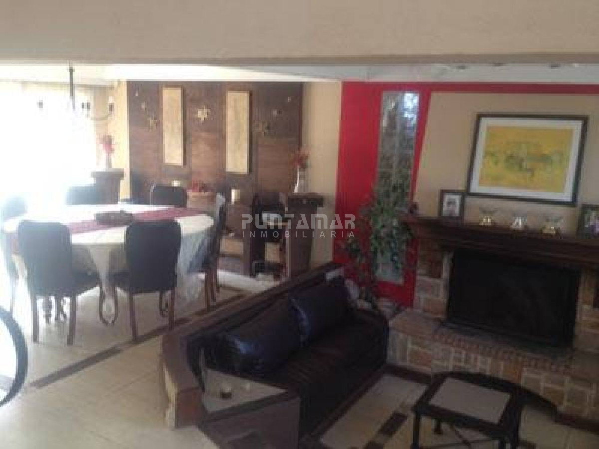 Casa ID.211045 - Casa en Pinares, 3 dormitorios *