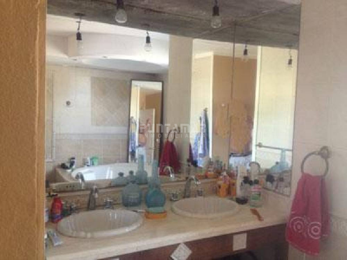 Casa ID.211045 - Casa en Pinares, 3 dormitorios *