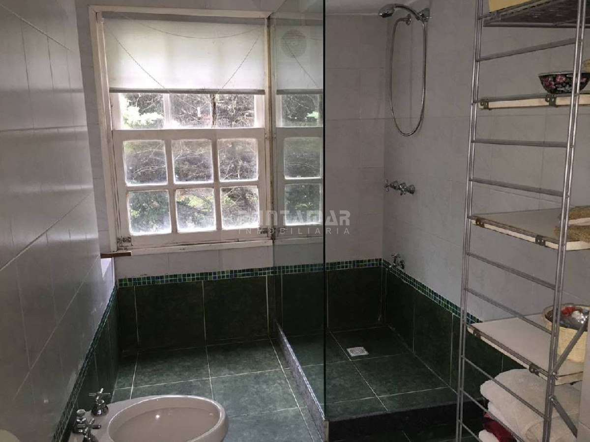 Casa ID.211071 - MUY LINDA CASA DE 4 DORMITORIOS CON PISCINA EN LA BARRA 