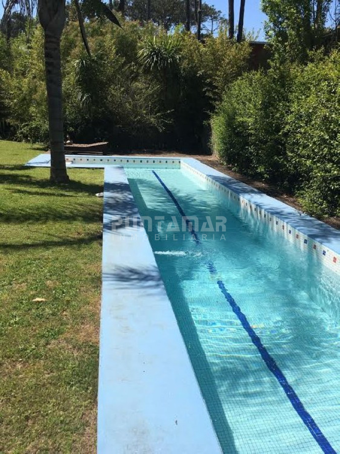 Casa ID.211117 - HERMOSA CASA DE 3 DORMITORIOS EN MONTOYA CON PISCINA Y A METROS DE LA PLAYA