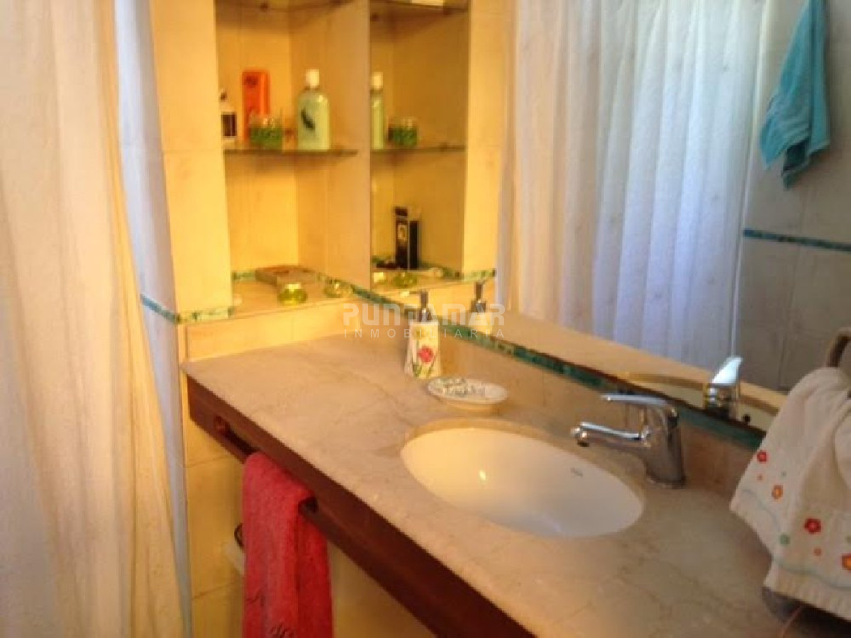 Casa ID.211117 - HERMOSA CASA DE 3 DORMITORIOS EN MONTOYA CON PISCINA Y A METROS DE LA PLAYA