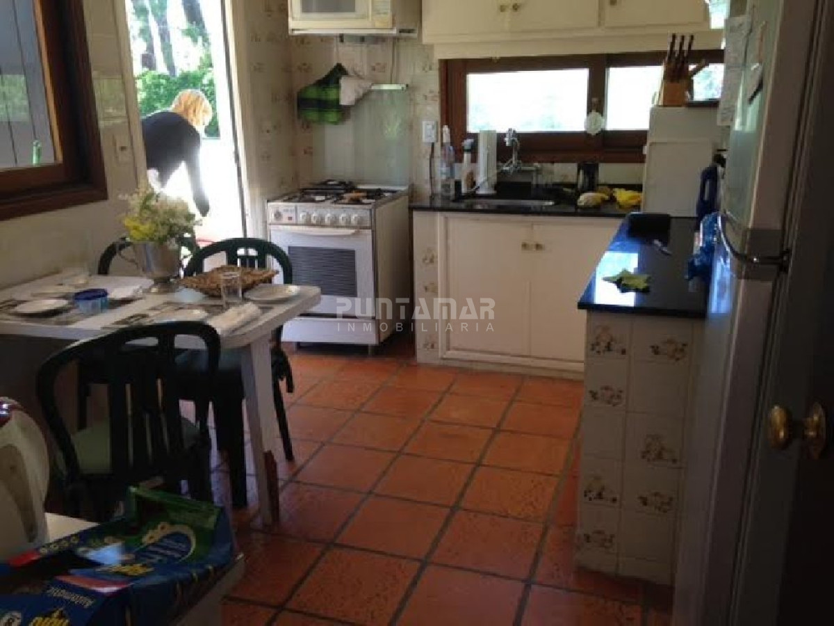 Casa ID.211121 - Casa en alquiler, Rincón del Indio con Piscina
