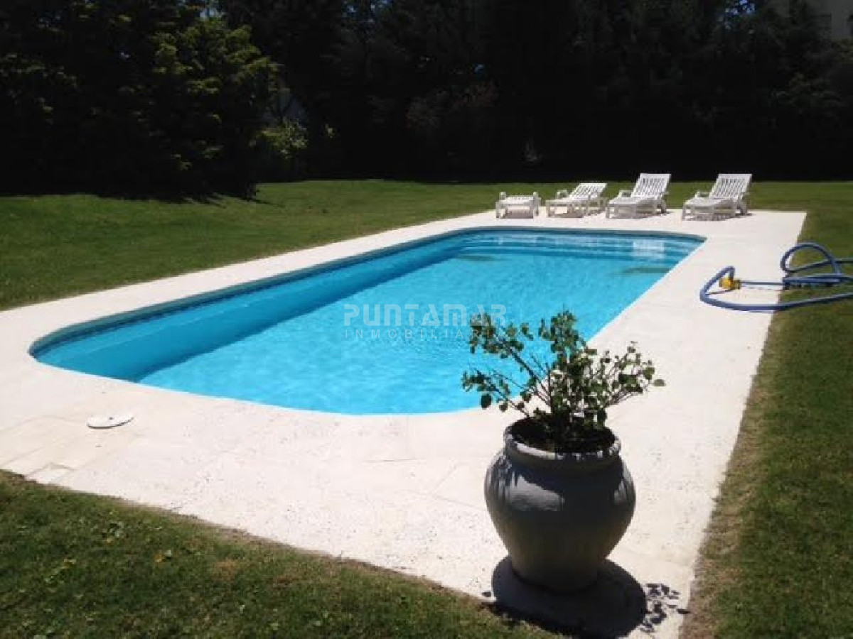 Casa ID.211121 - Casa en alquiler, Rincón del Indio con Piscina