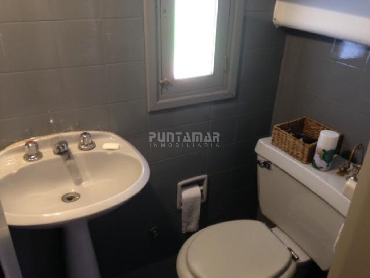 Casa ID.211121 - Casa en alquiler, Rincón del Indio con Piscina