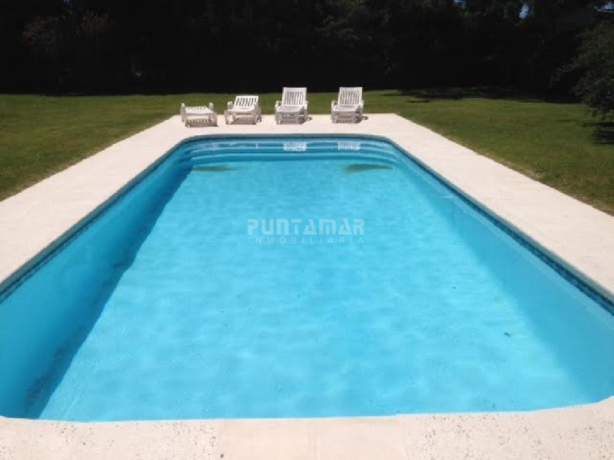 Casa ID.211121 - Casa en alquiler, Rincón del Indio con Piscina