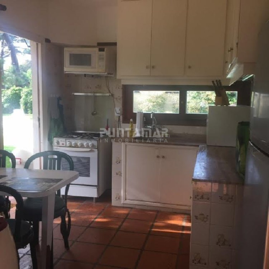 Casa ID.211121 - Casa en alquiler, Rincón del Indio con Piscina