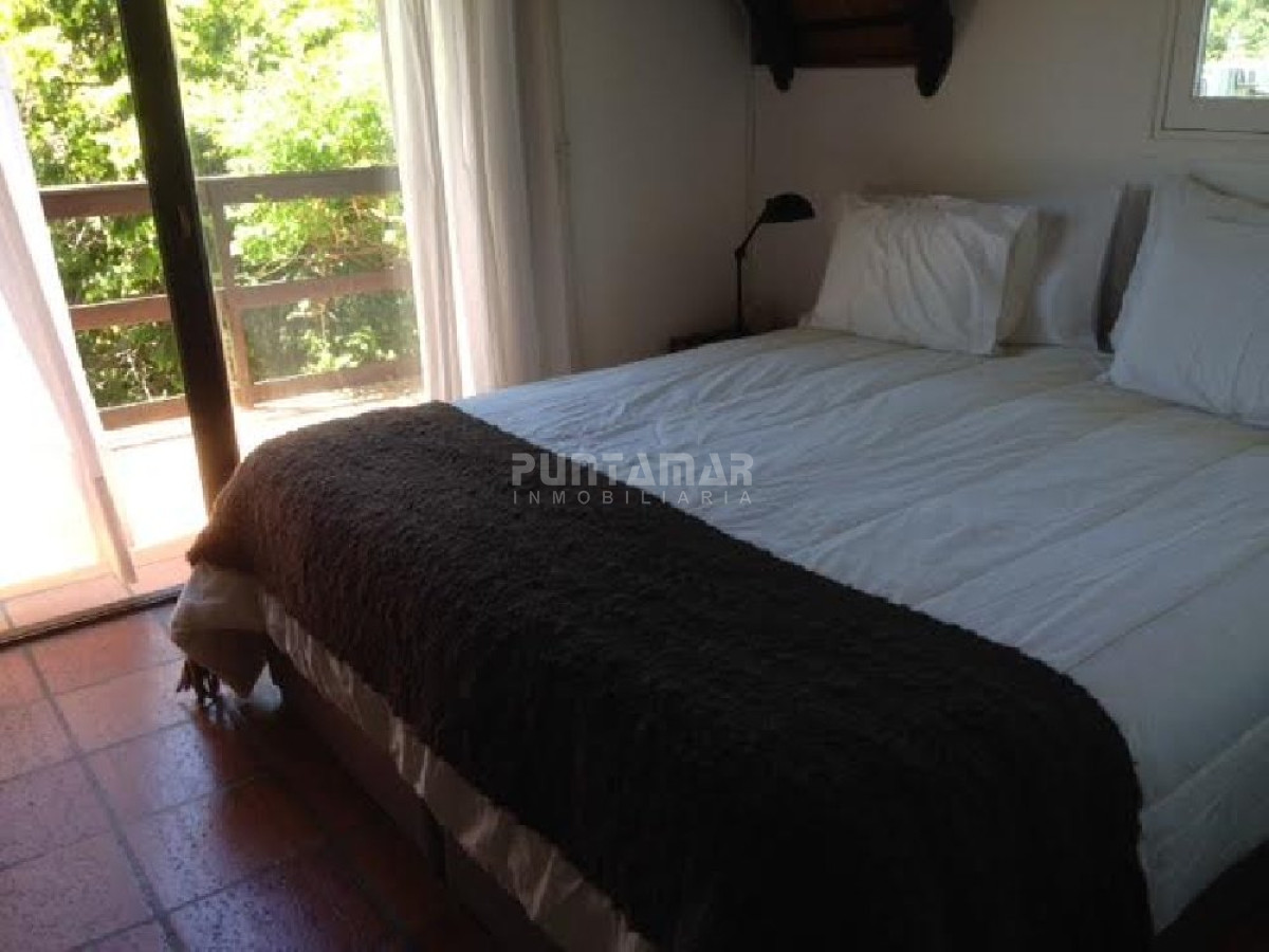 Casa ID.211121 - Casa en alquiler, Rincón del Indio con Piscina