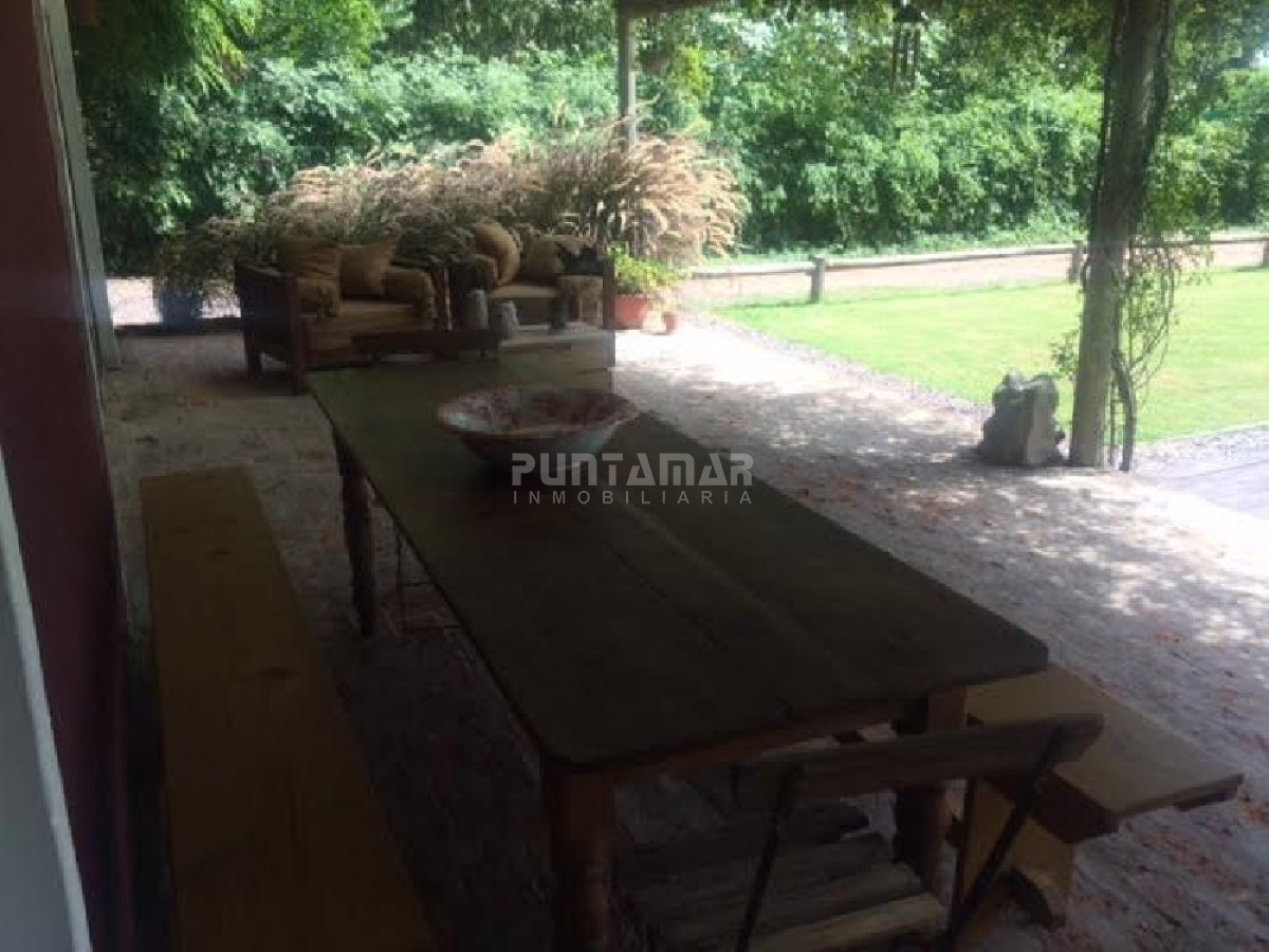 Casa ID.211139 - Casa en La Barra en venta, El Tesoro